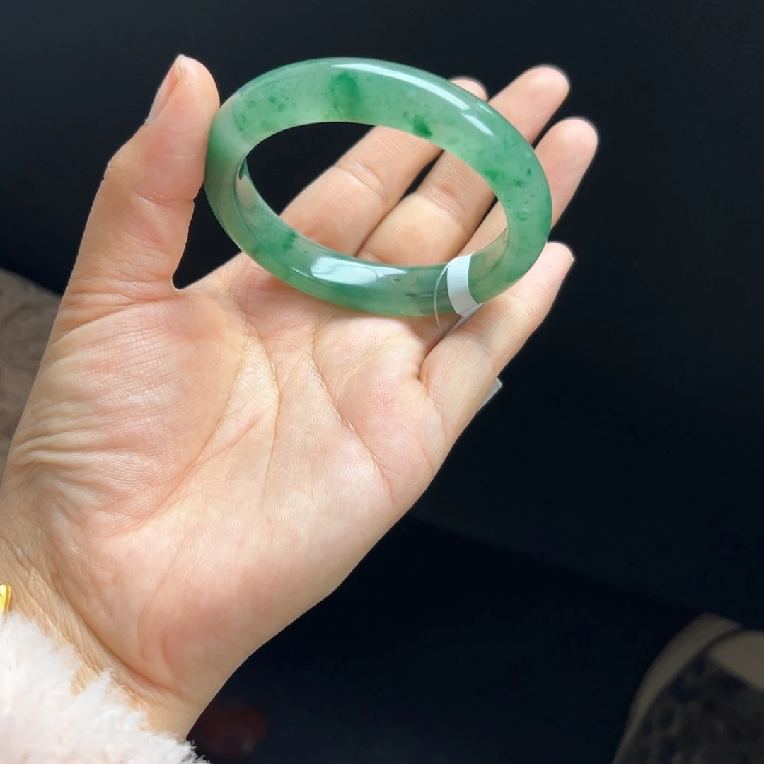 石英质玉未镶嵌手镯非洲翠5556