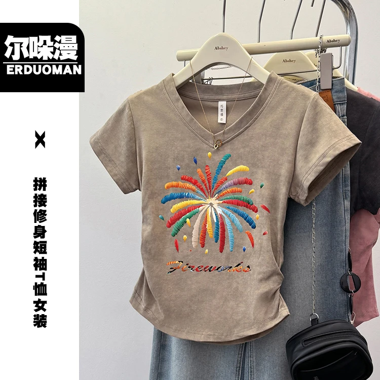 2025夏季新款韩版小众V领上衣潮设计感烟花印花洋气百搭短袖T恤女