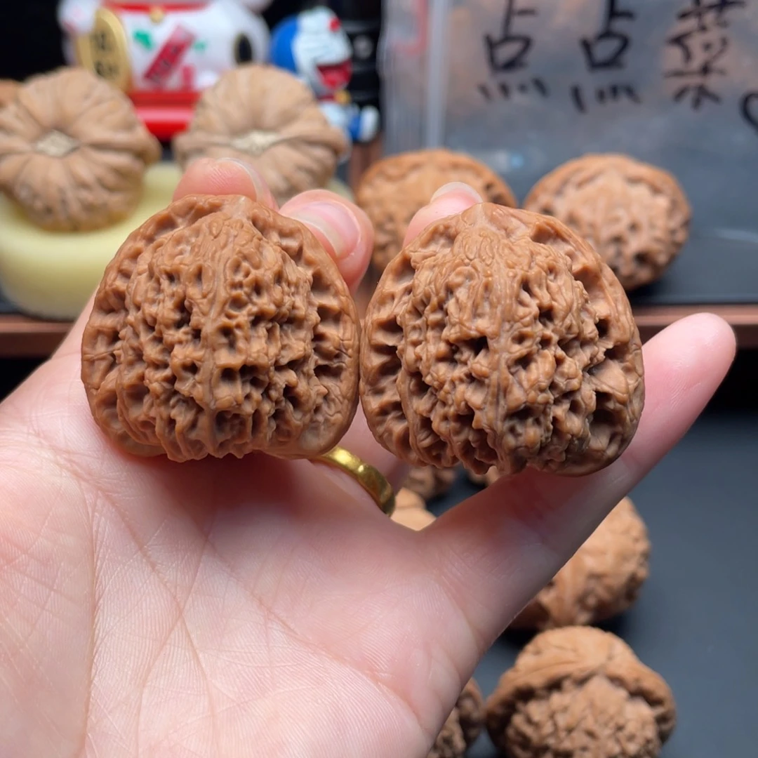 文玩核桃把件南疆石38