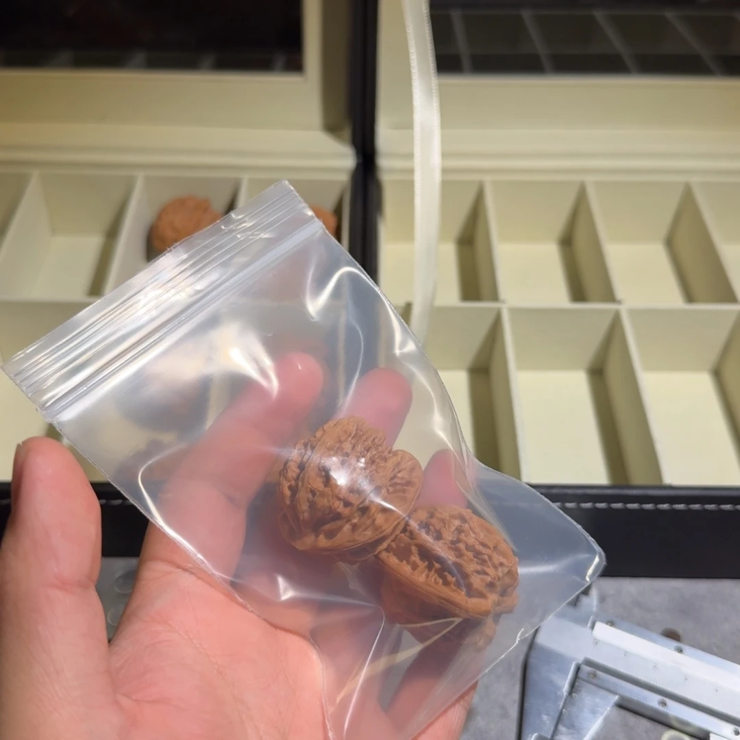 @***•大叶紫檀（黑酸枝木类）