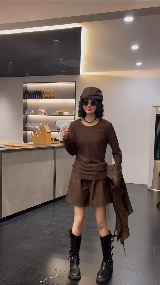 2025早秋新款时尚打底衫+马甲+短裤小众设计通勤风胖mm三件套2529