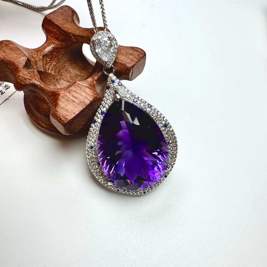 晶匠Q紫水晶轻奢蓝锆水滴吊坠多样性发一M30675