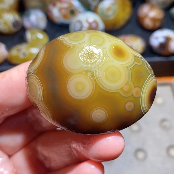 未镶嵌玛瑙/玉髓珠宝半成品61