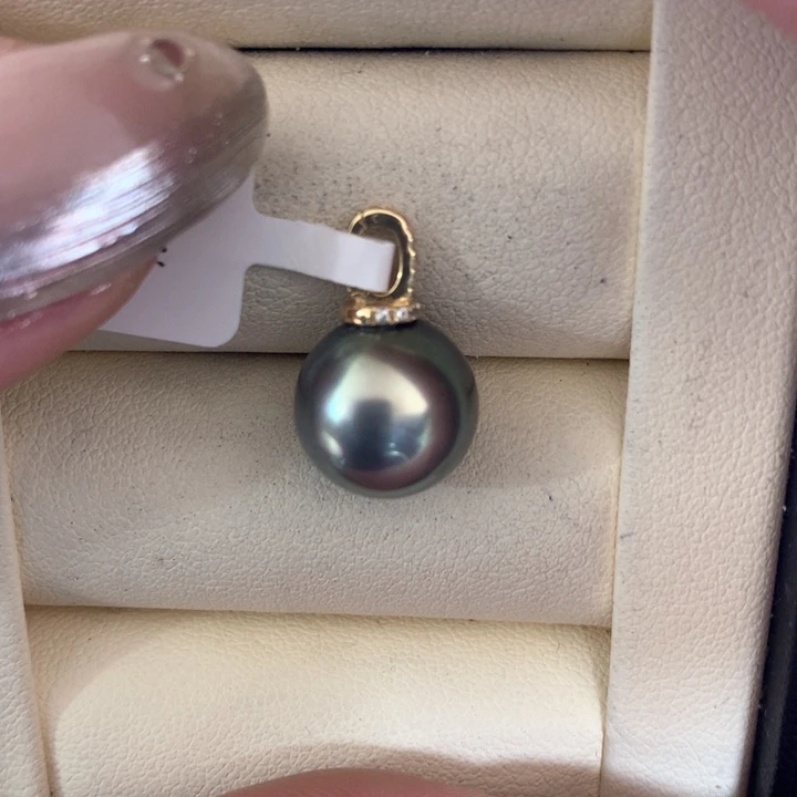 颈饰18K金镶嵌海水珍珠