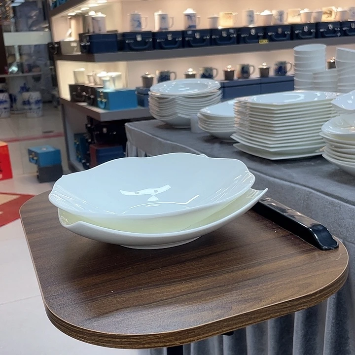 45%以上骨粉骨瓷1个菊花盘1个翘脚