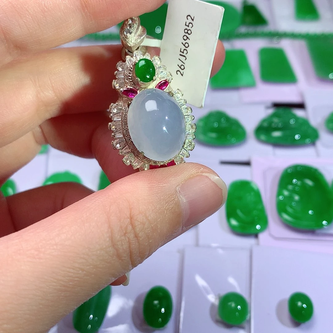 颈饰未镶嵌翡翠天然翡翠