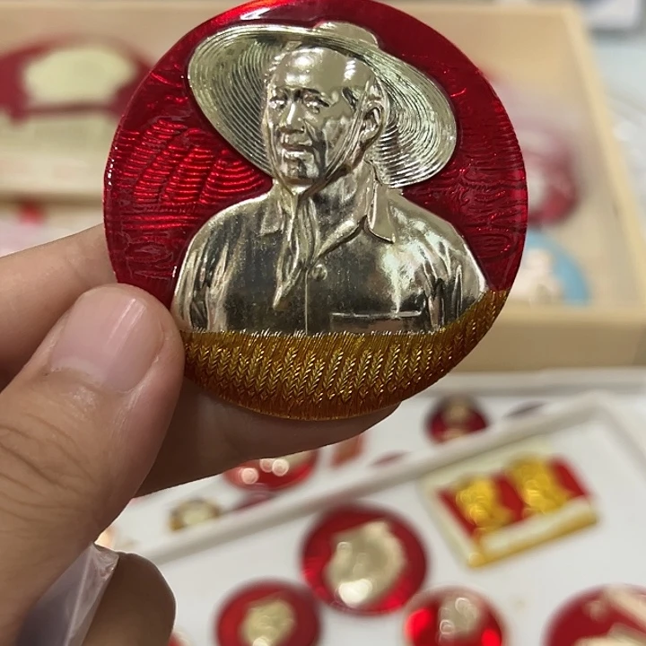 嘉****其他普通金属啊啊啊啊啊