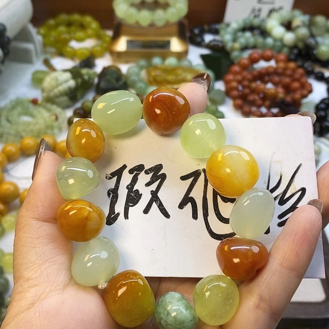 未镶嵌蛇纹石玉手镯九****南
