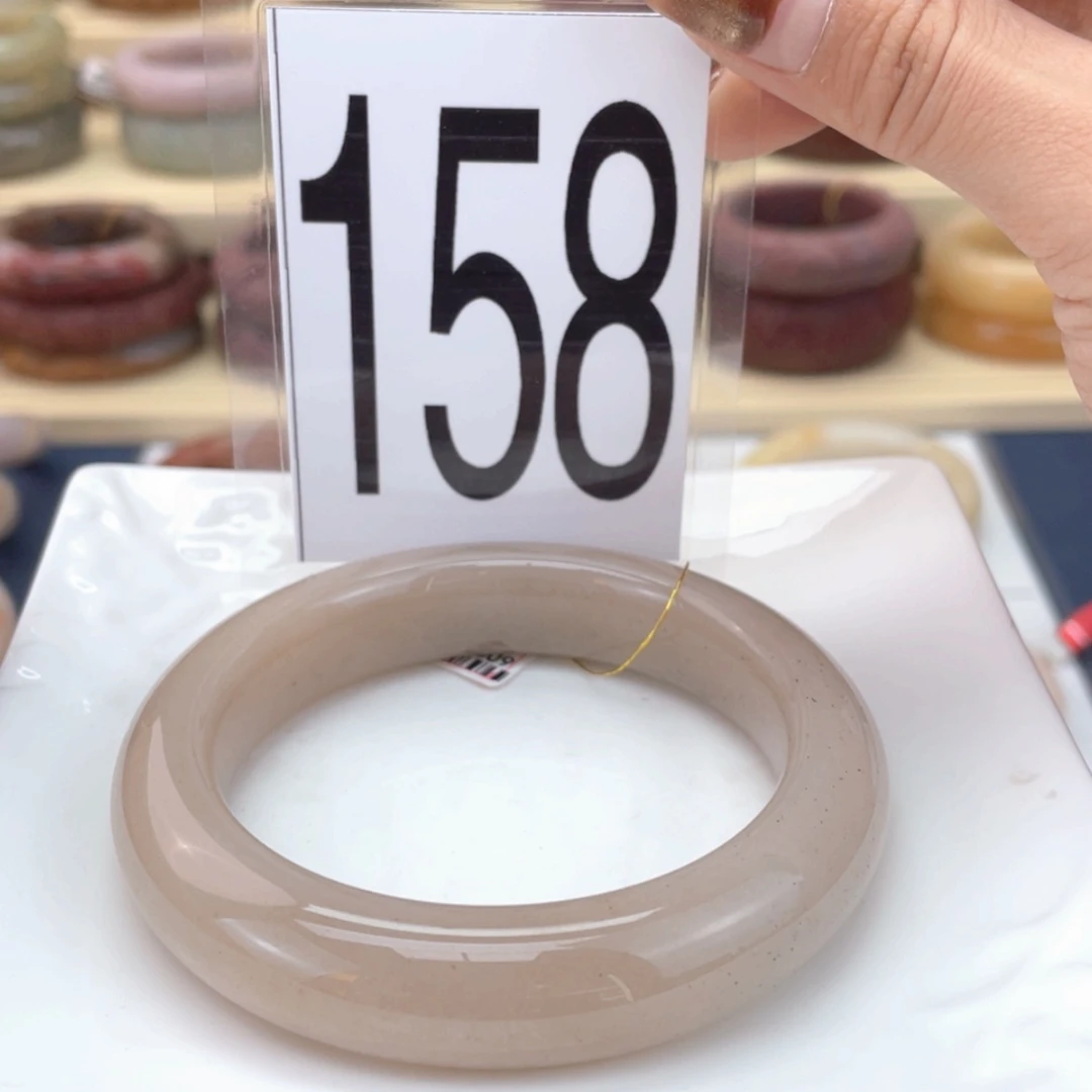 【闪购商品】石英质玉手镯未镶嵌