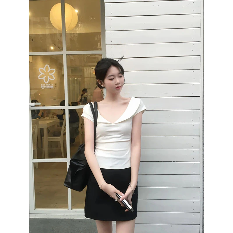 极简风洋气修身娃娃领显瘦T恤上衣夏季高腰小众百搭休闲短裙套装