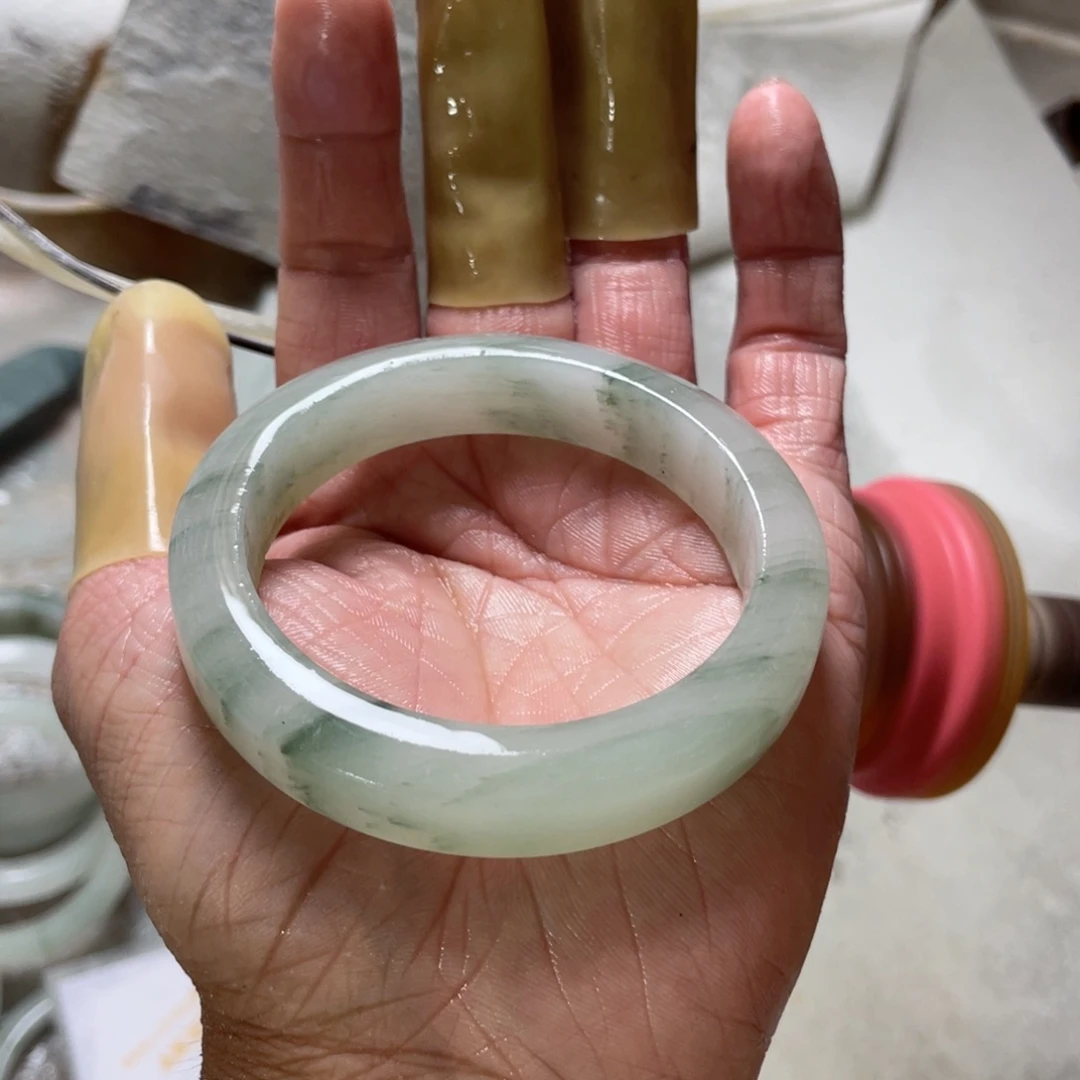 石英质玉手镯未镶嵌用****0定制