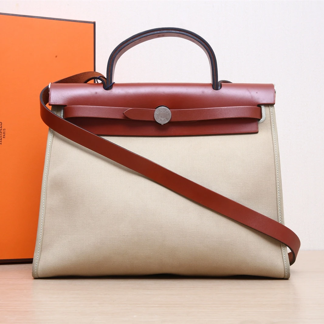 95新 Hermes/爱马仕 小花Jerry活动Herbag 31风衣灰拼古铜 D刻
