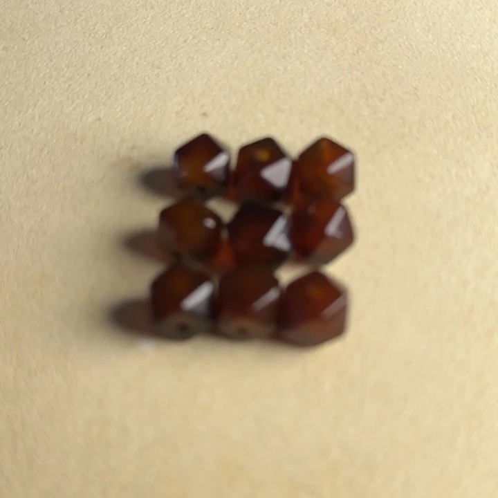 屯***人玛瑙/玉髓未镶嵌散珠