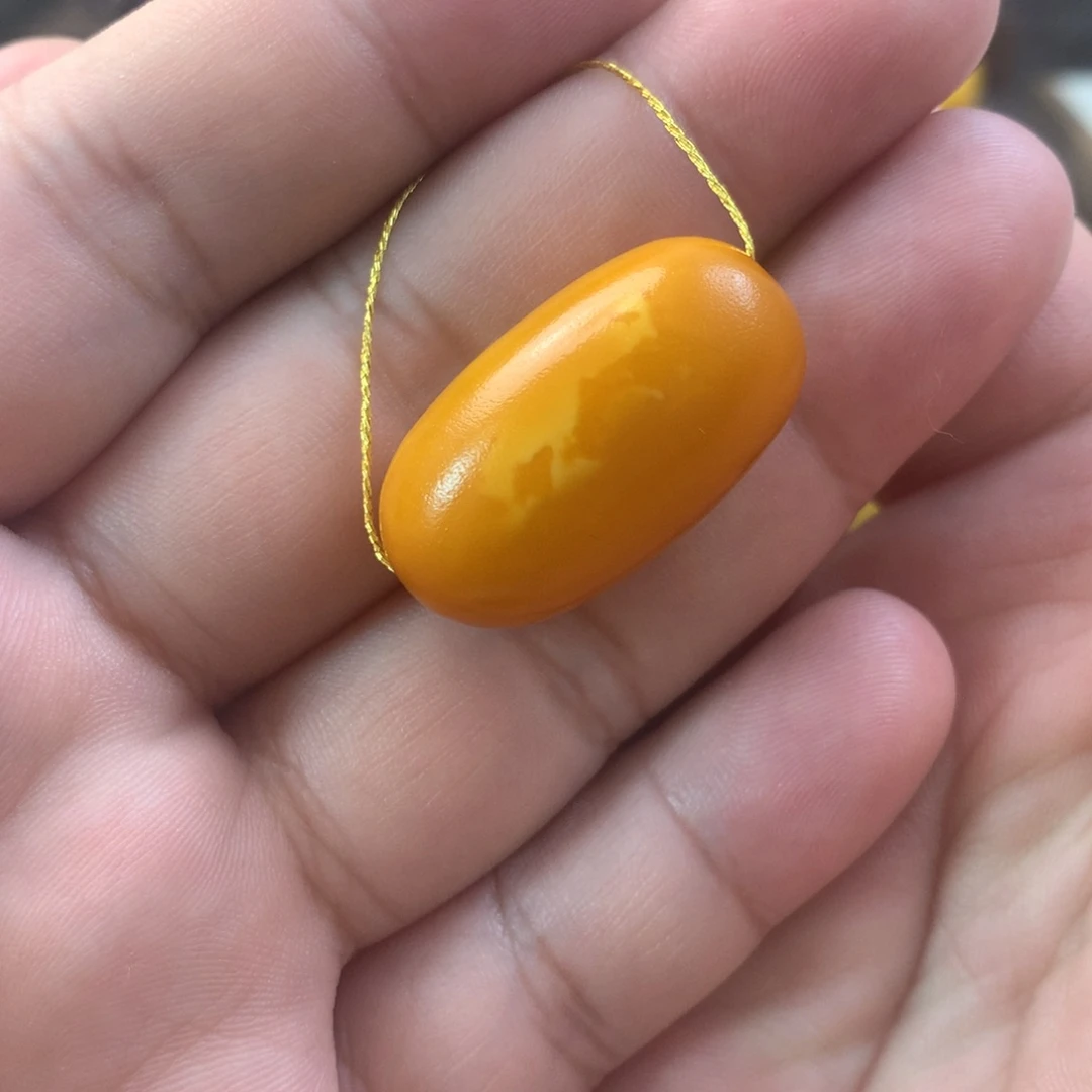 未镶嵌琥珀珠宝奇石