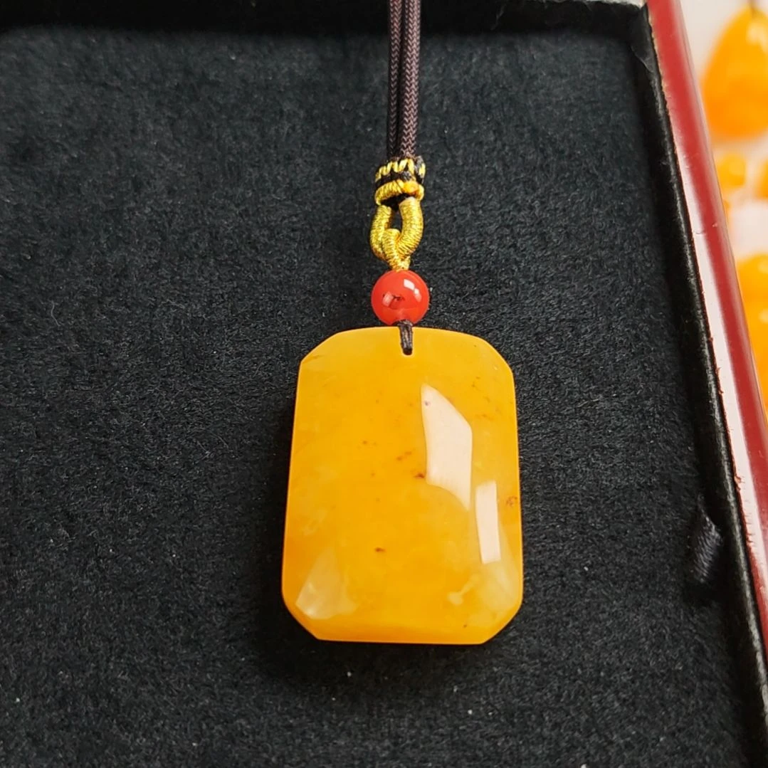 蜜蜡吊坠(赠链)未镶嵌