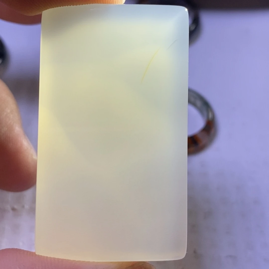 玛瑙/玉髓吊坠(赠链)未镶嵌书*