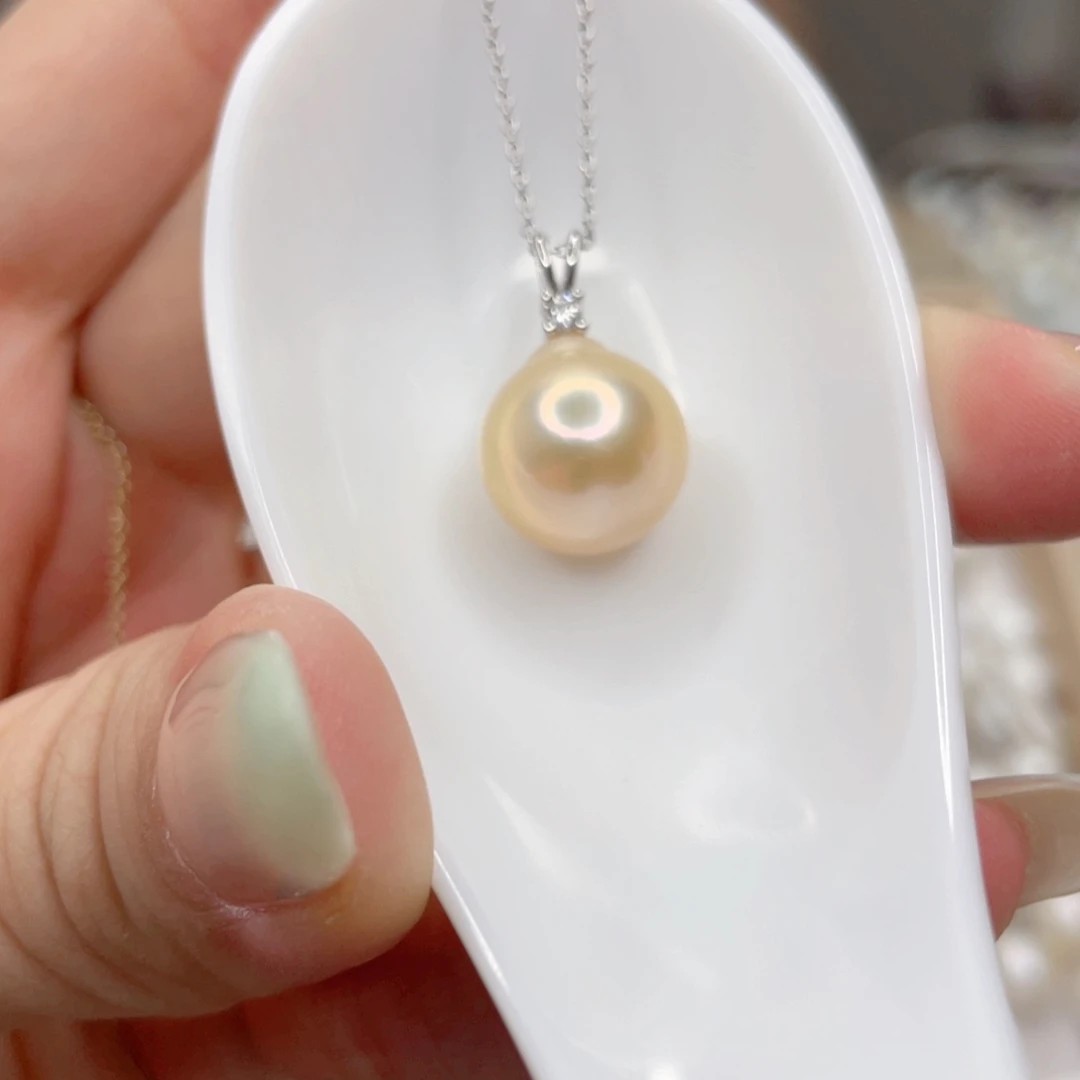 淡水珍珠未镶嵌吊坠(赠链)