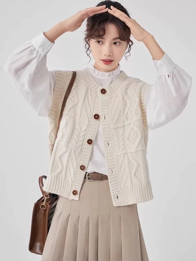 毛衣马甲12，随机款式女慵懒风高级感穿搭休闲女士针织百搭绣花