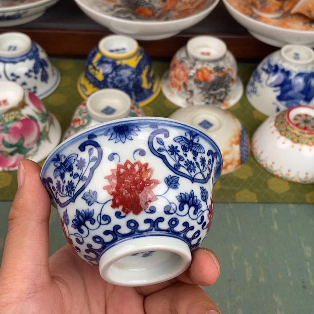 陶瓷的设计师是一个