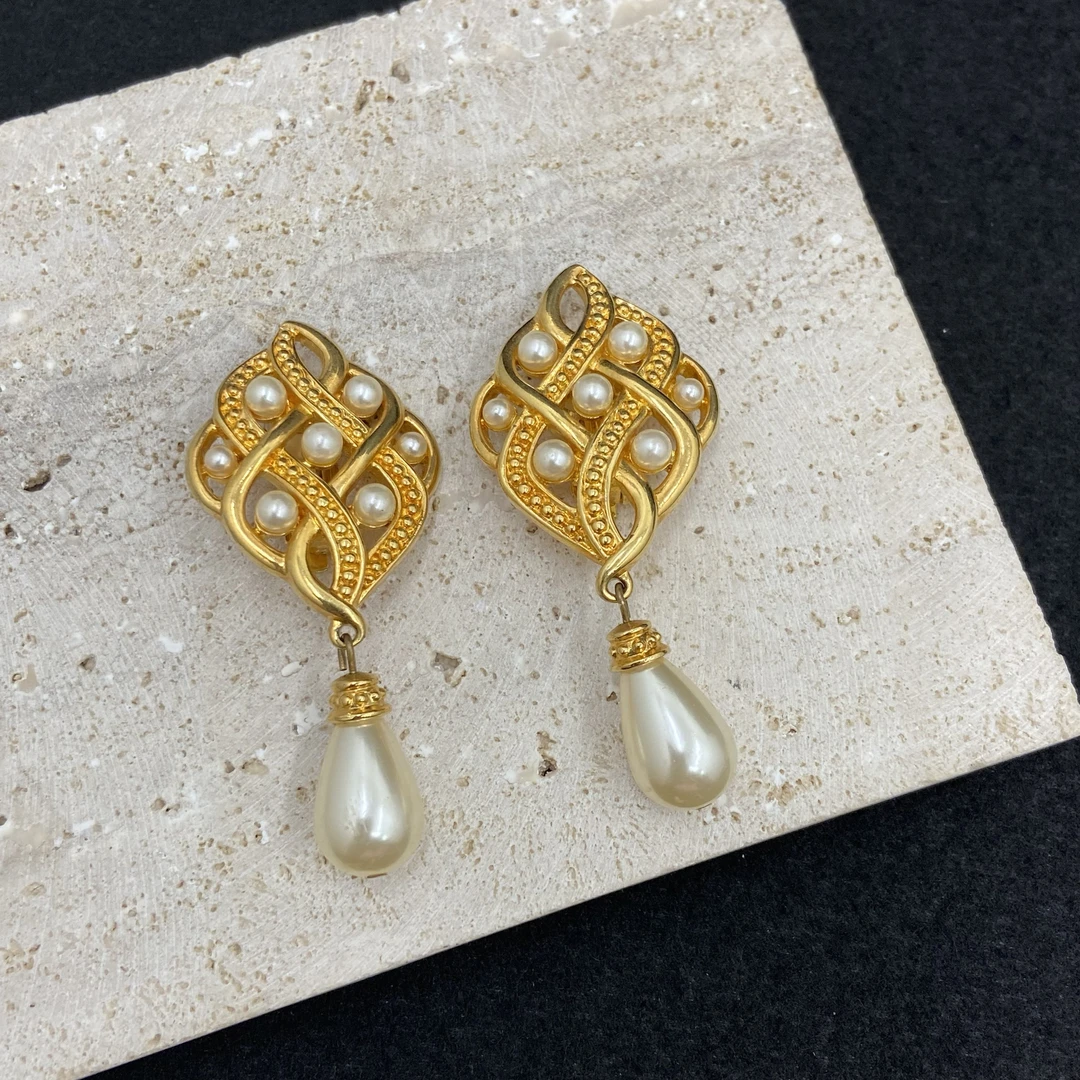 合金仿珍珠耳饰 【Liz璇子中古】Sw*vski简约耳夹H44085无鉴赏期