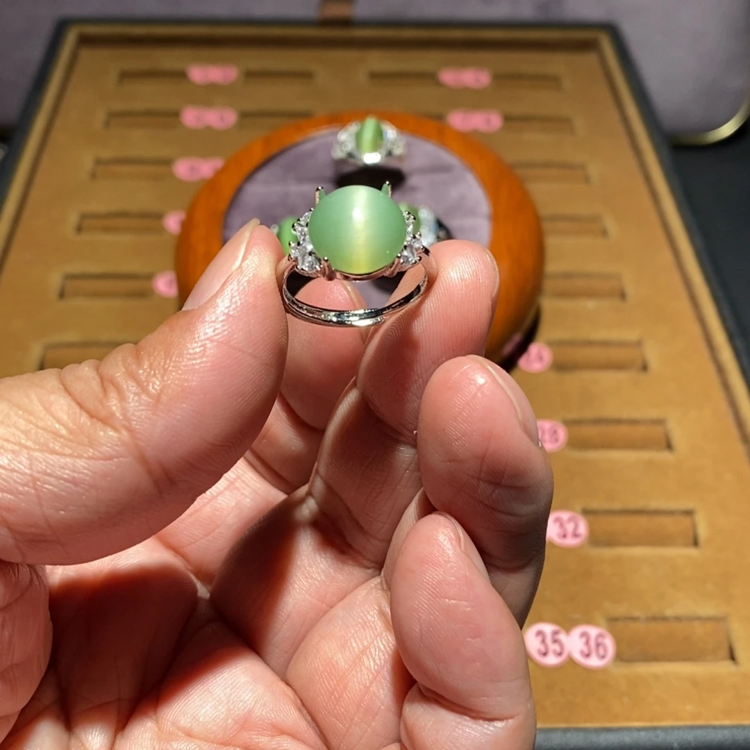 和田玉未镶嵌戒指