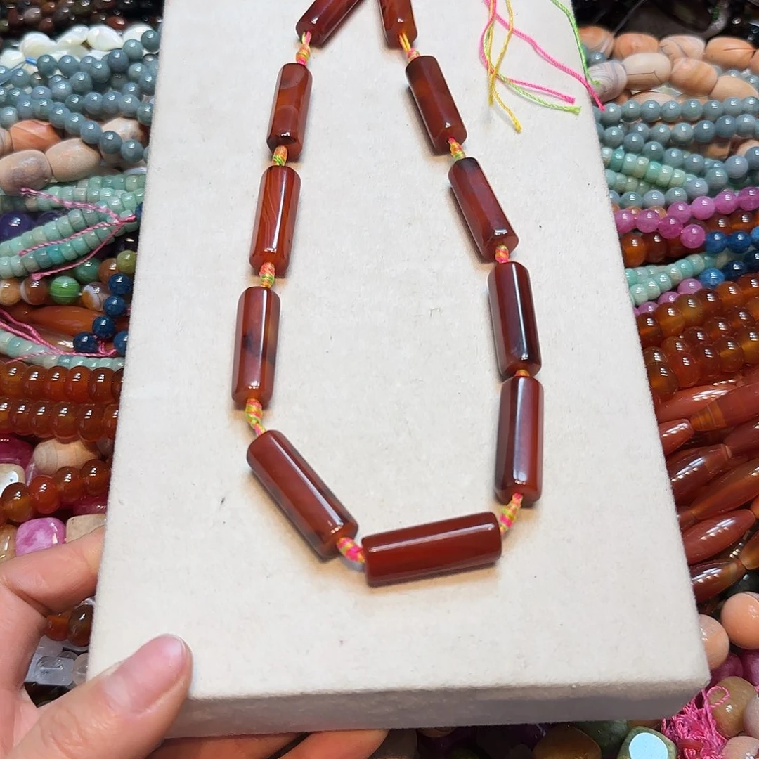 玛瑙/玉髓合金珠宝半成品红玛瑙六角柱一条