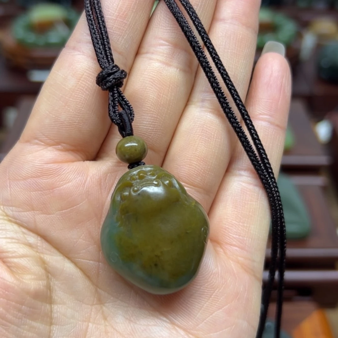 【闪购商品】颈饰未镶嵌岫岩河磨玉（透闪石质玉）金蟾