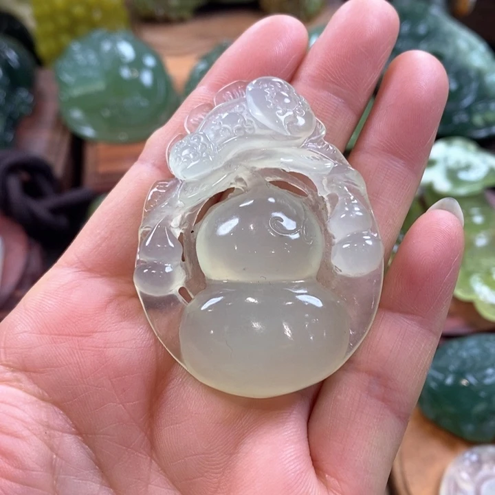 蛇纹石玉未镶嵌挂件