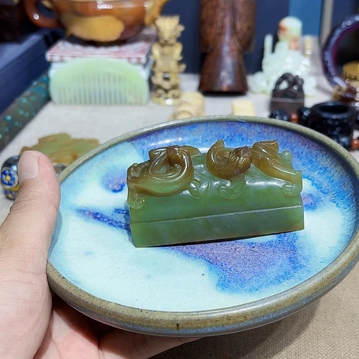 用***5摆件等各种形式进行