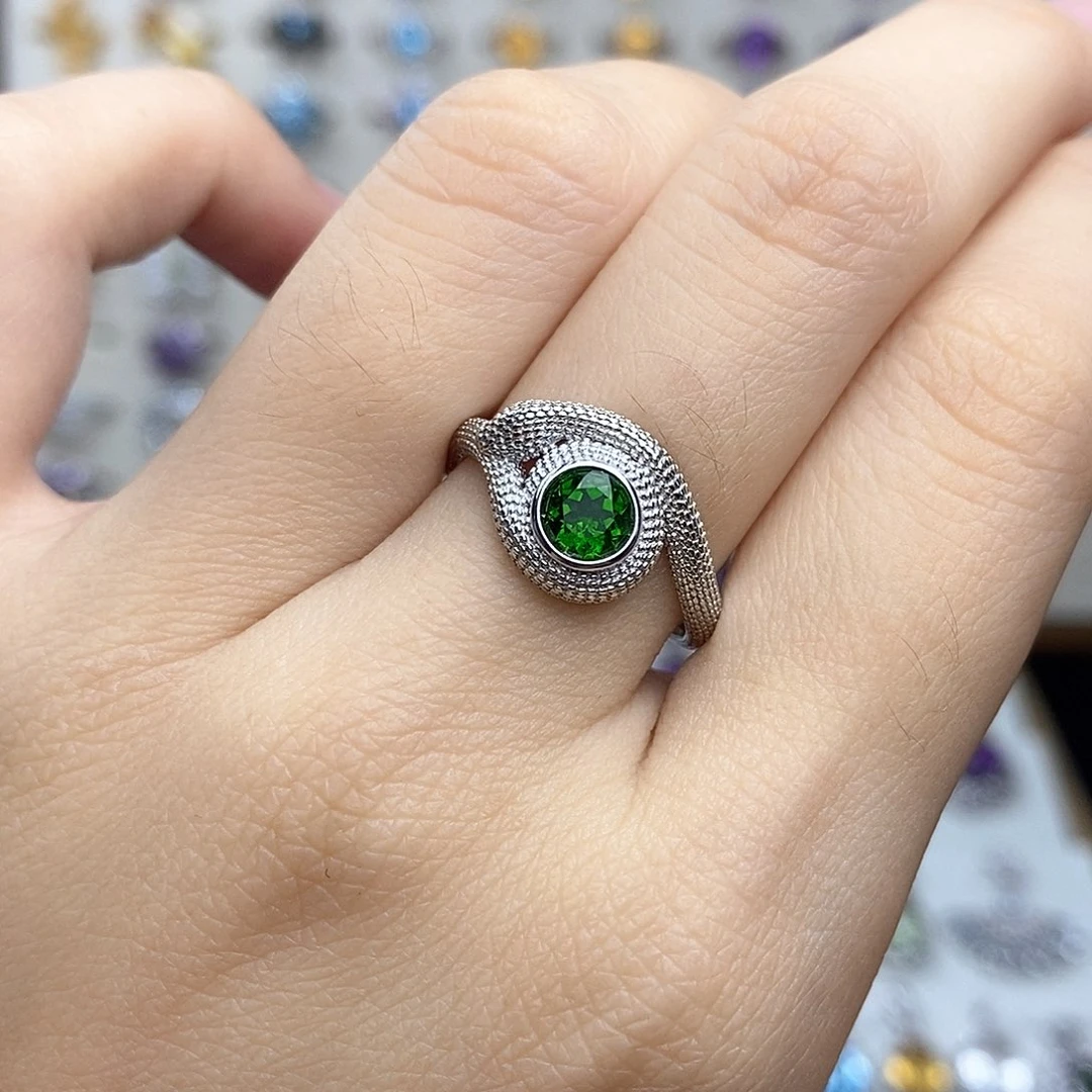 银S925镶嵌透辉石戒指（开口）（不含证书）