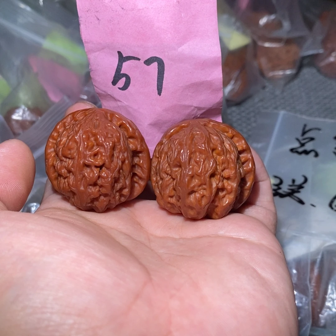 文玩核桃把件38.38.34白狮子