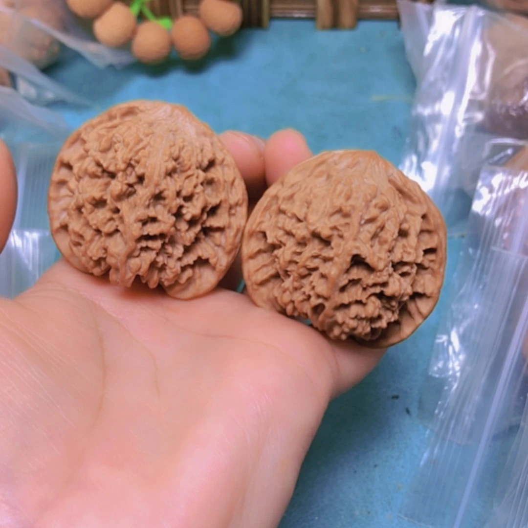 【闪购商品】摆件核桃44满天星修尖