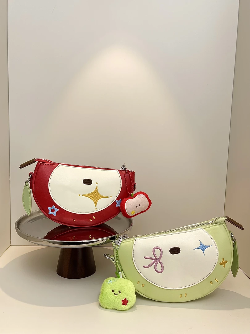 【红/青苹果】双面月牙包 可爱萌趣小众设计单肩斜挎手拿半月包