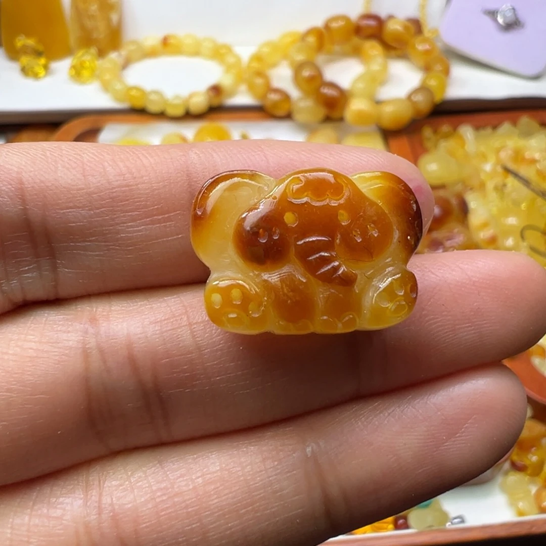 琥珀吊坠(不含链)未镶嵌