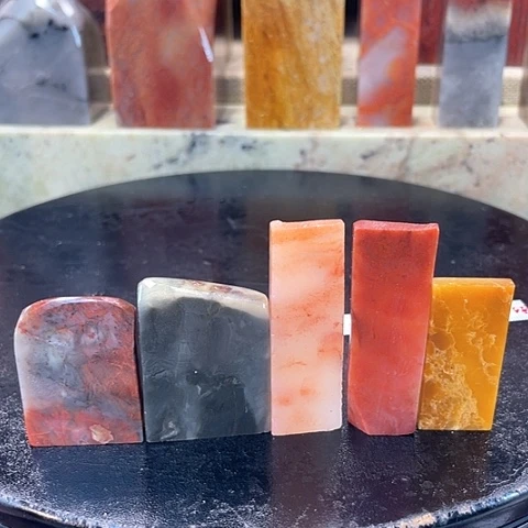 寿山石印石吴**寿山石印石