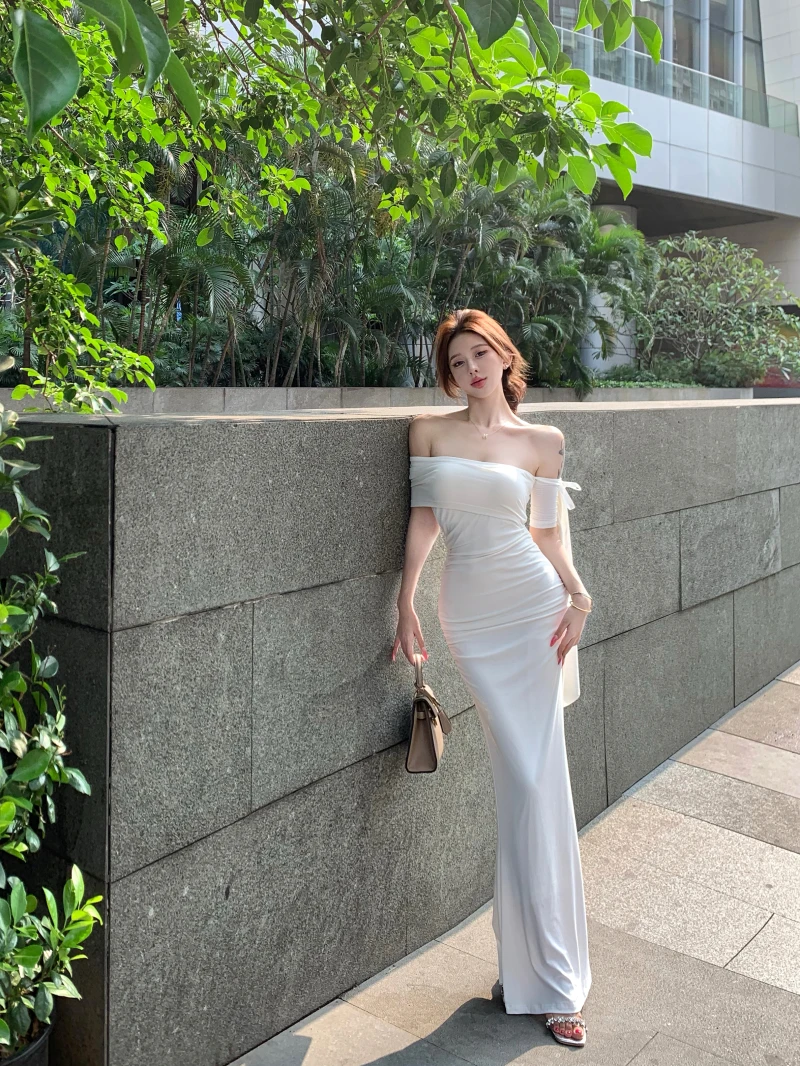 一字肩飘带针织抹胸连衣裙女气质夏收腰修身显瘦包臀长裙子