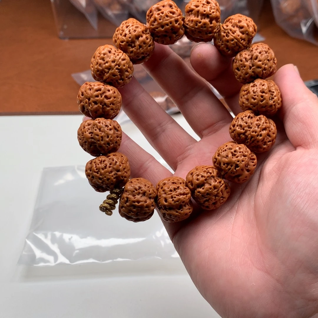 手串金刚菩提21.6肉梅花飞碟