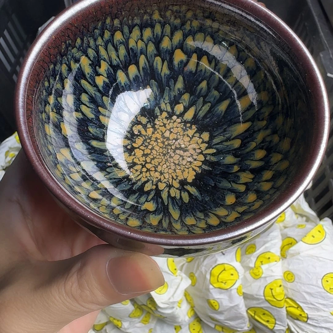 茶盏是因为它具有极致