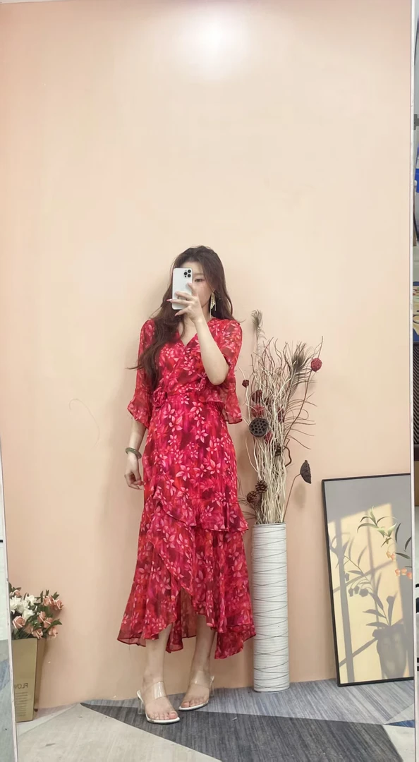 [依易原创]度假风沙滩裙高端雪纺红色高腰显瘦不规则连衣裙D0312
