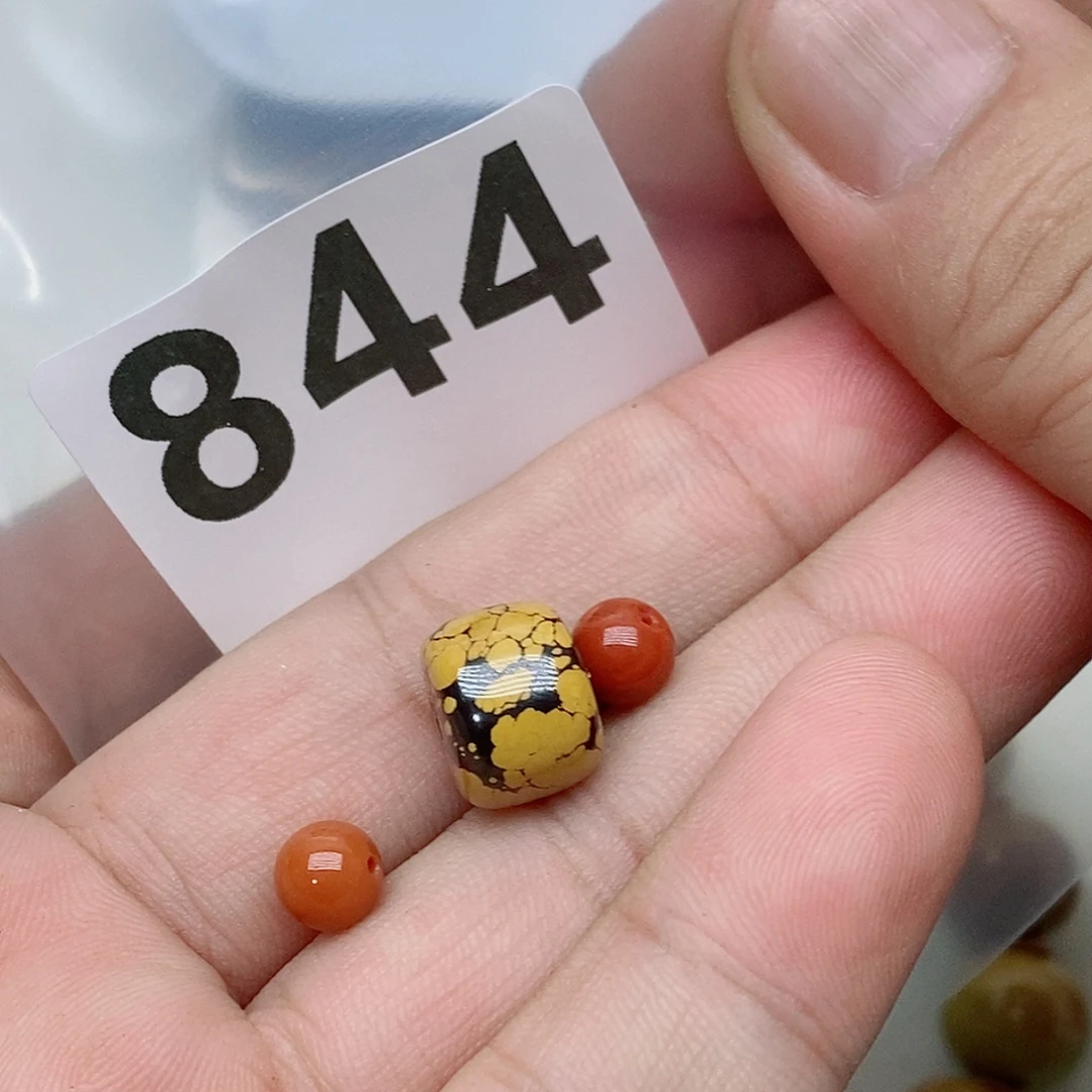 青***城南红玛瑙未镶嵌珠宝奇石