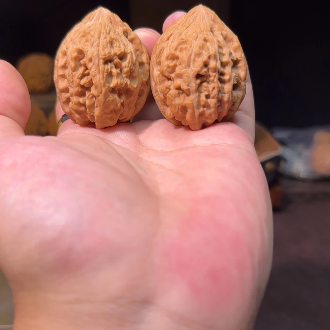 文玩核桃把件全品大沽石38