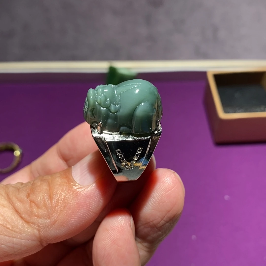 和田玉（碧玉）未镶嵌戒指