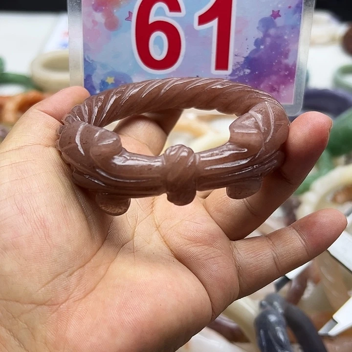 未镶嵌手镯石英岩玉