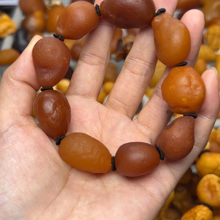 琥珀未镶嵌裸石天然蜜蜡