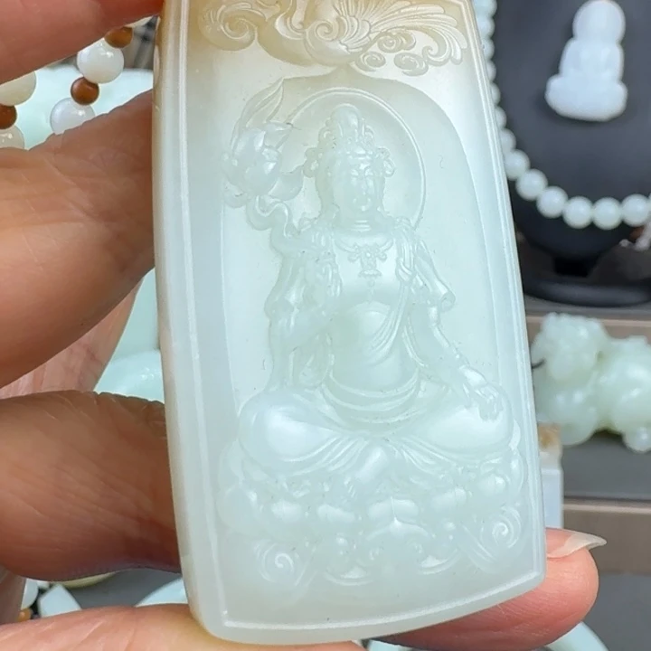 和田玉未镶嵌颈饰