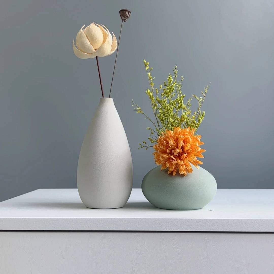 摆件陶瓷小花瓶摆件含花总高约20-30cm