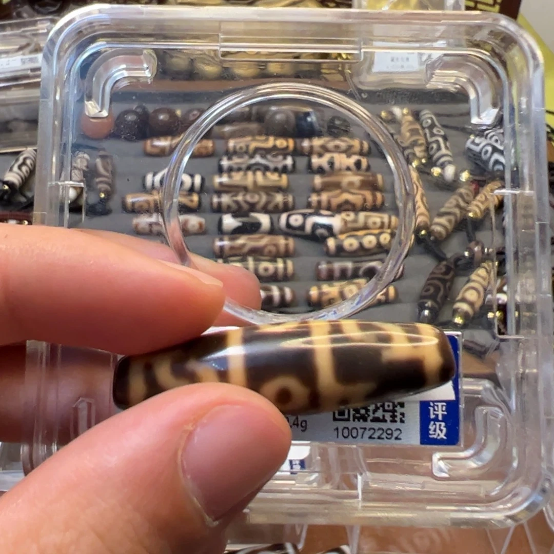 律***服玛瑙/玉髓未镶嵌颈饰