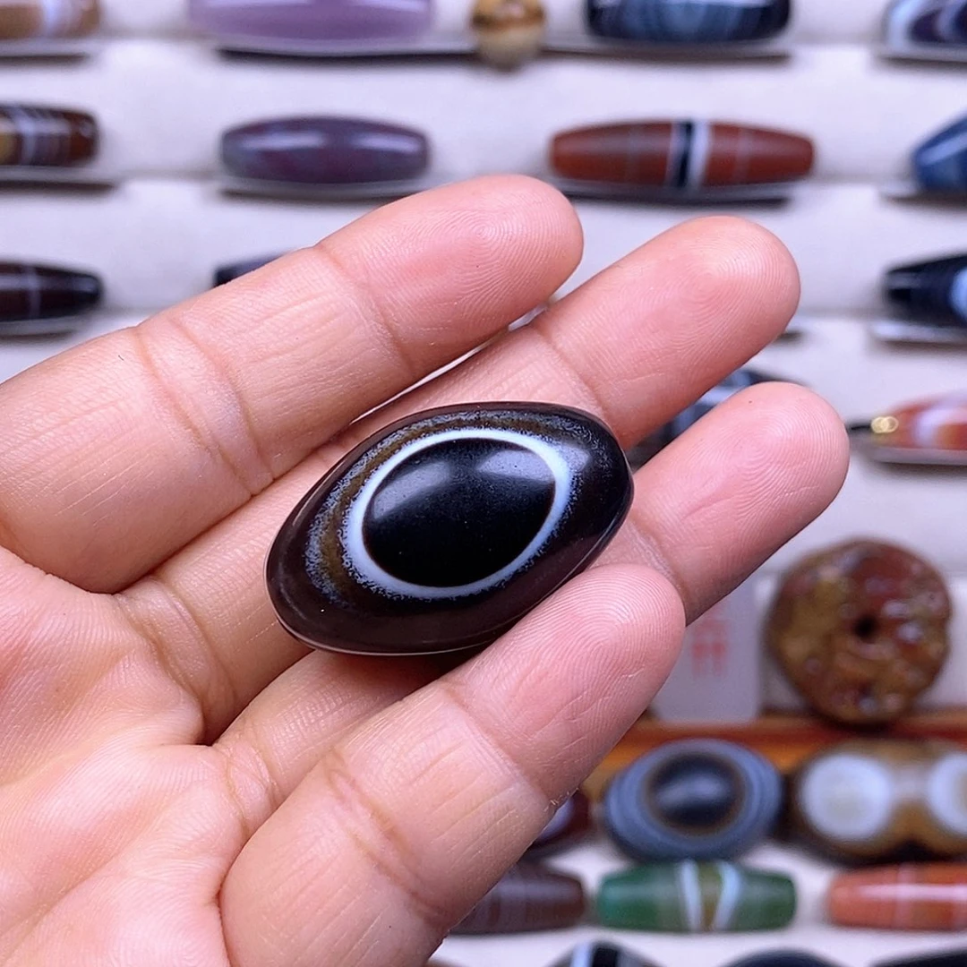 未镶嵌玛瑙/玉髓珠宝奇石k****g