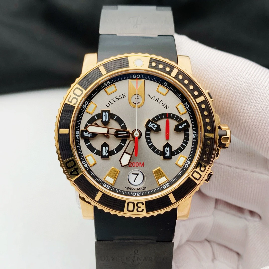 99新 Ulysse Nardin/雅典 潜水8006｜金表42.7mm