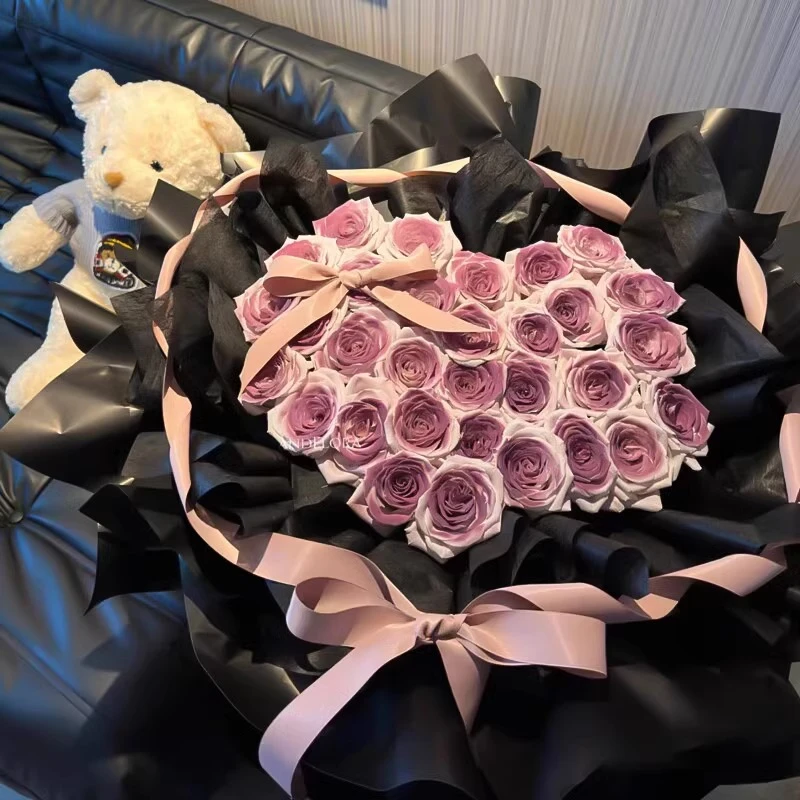 乌梅子酱玫瑰花束曼塔喷色花生日表白送女友同城鲜花直送配送礼物